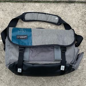 Timbuk2 messenger bag unique